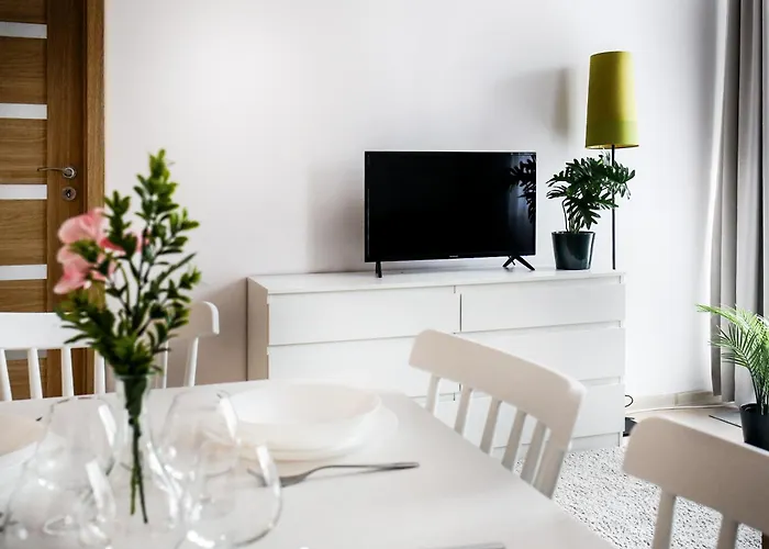 Fully-Furnished Apartment With Air Conditioning For Families, Cracow Old Town